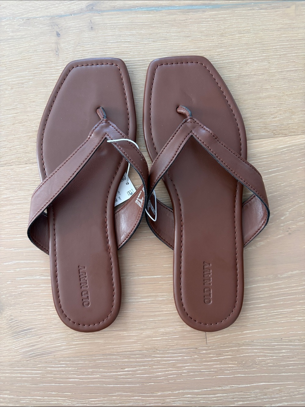 Old Navy Brown Square Toe V-Strap Leatherette Women's Sandals